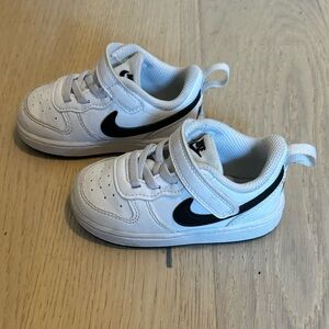 Nike Toddler Boys Sneakers size 6
